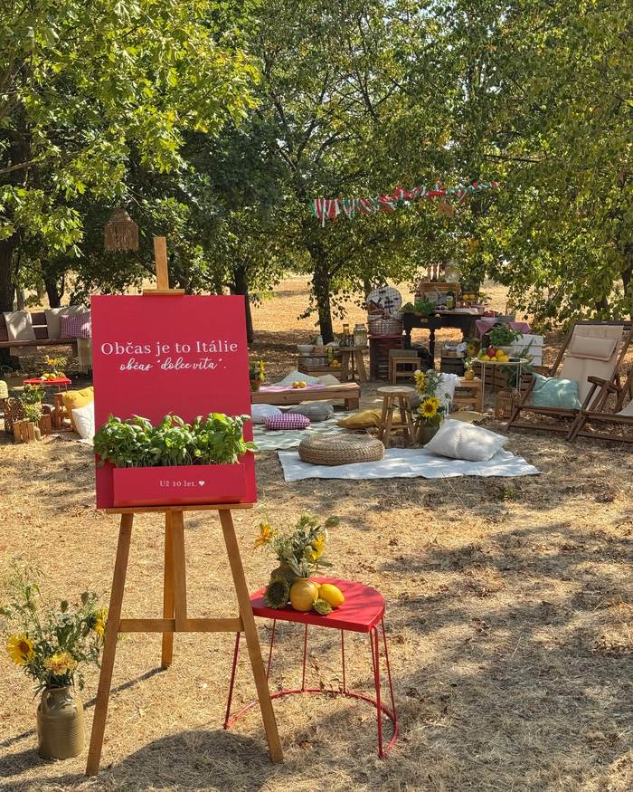 Piknik pod širým nebem (Dolce Vita)